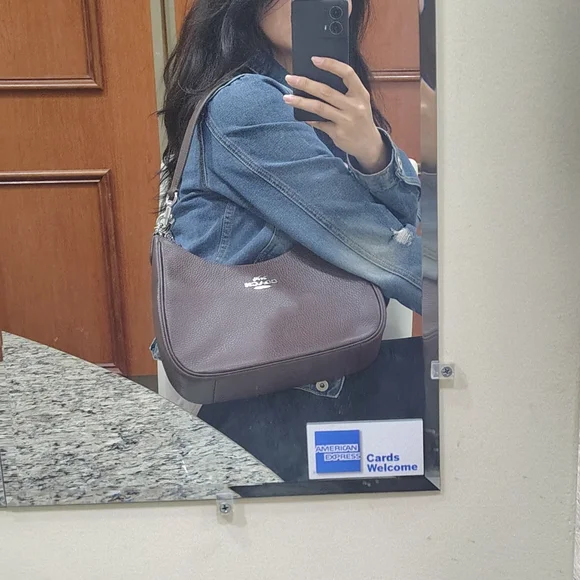 New! CV935 Coach Teri Hobo in Silver/Maple 🍁 Perfect For Fall 🍂🍁 - Picture 7 of 7